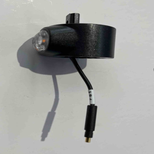ES410 front turn signal right